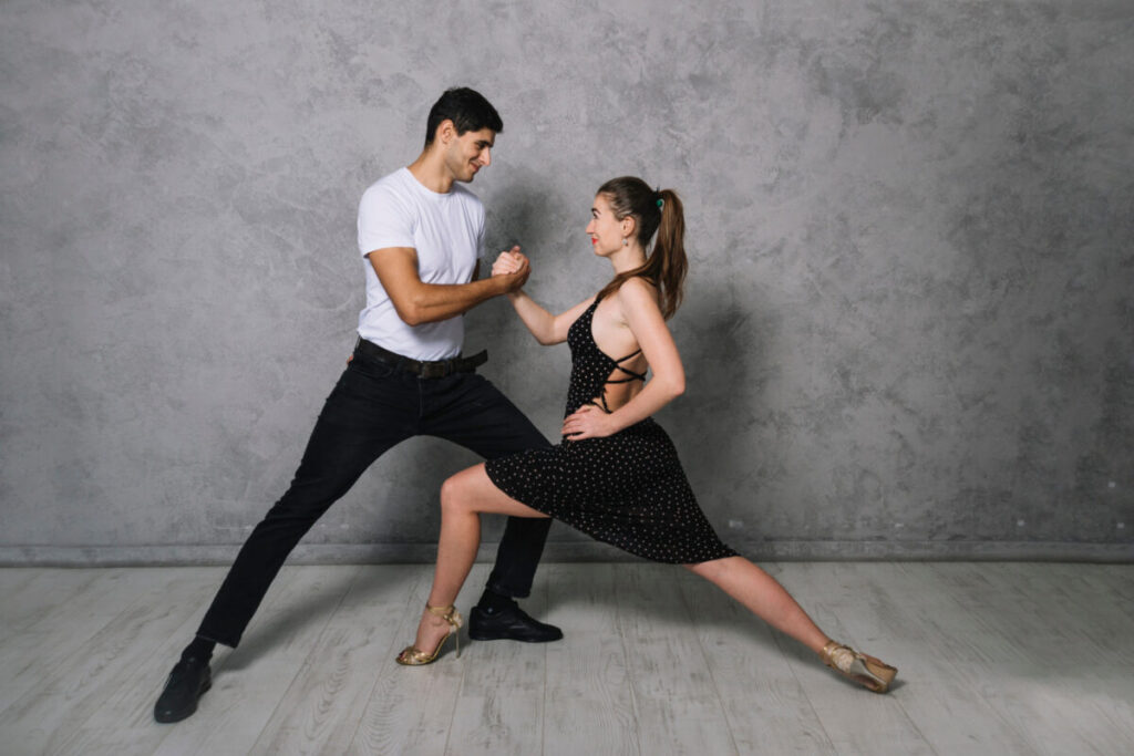 Alegerea Tipurilor de Dansuri Potrivite pentru Tine: Ghid Practic pentru Descoperirea Pasului Tău în Lumea Dansului